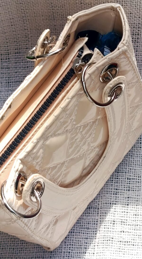 ⁦شنطه Dior فيرنيه⁩ - الصورة ⁦4⁩